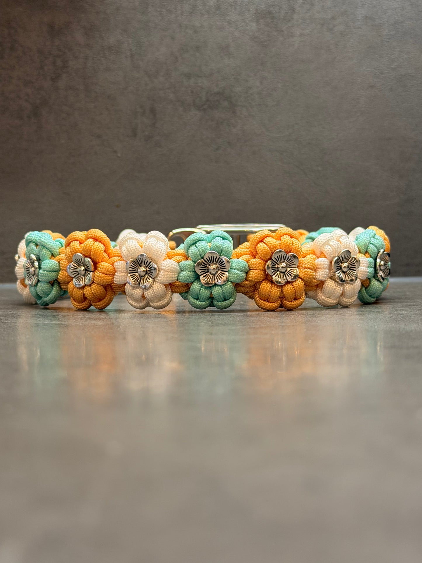 Blümchen Halsband individuell erstellen